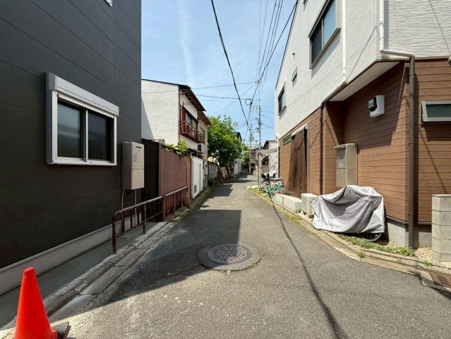 山ノ内荒木町の前面道路含む現地写真