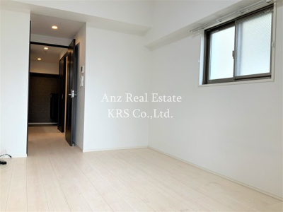 【居間・リビング】 | フェールヴィル阿波座 | 白を基調とし、清潔感のある広々としたリビング！