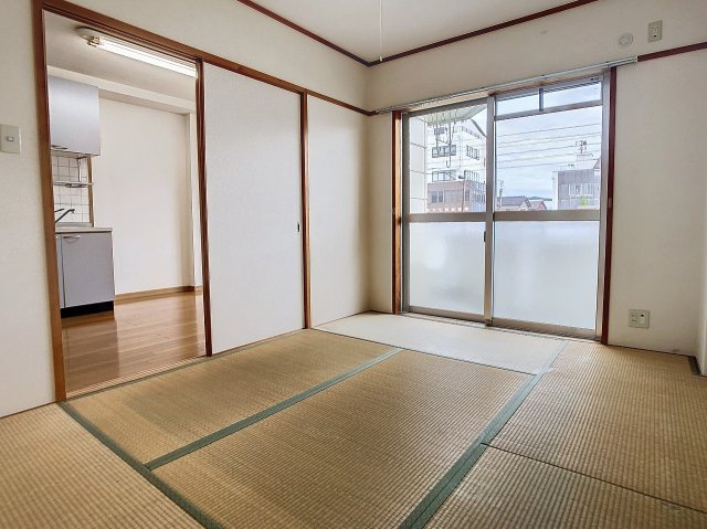 コーポライムグリーンの和室