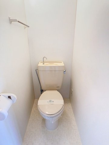 コーポライムグリーンのトイレ