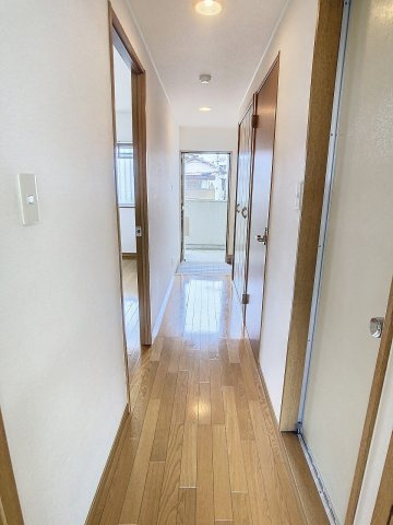 コーポライムグリーンの玄関