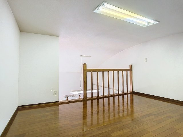 グローバルの内装