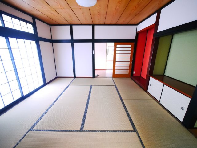 茂原市六ツ野　中古戸建の和室|内外装リフォーム済み令和6年8月敷地約121坪 上下水 駐車3台可能 スーパーナリタヤ徒歩約5分