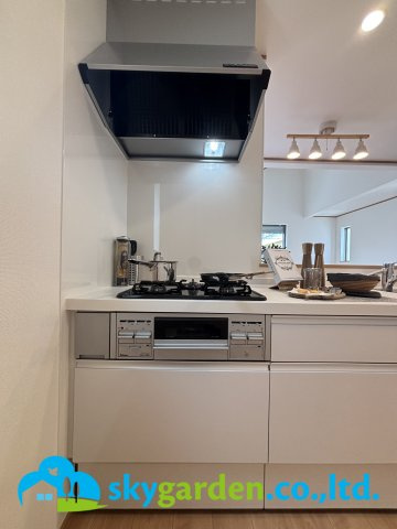 平塚市高浜台　未入居戸建　全4棟2号棟のキッチン