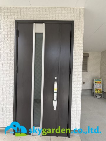 平塚市高浜台　未入居戸建　全4棟2号棟の玄関