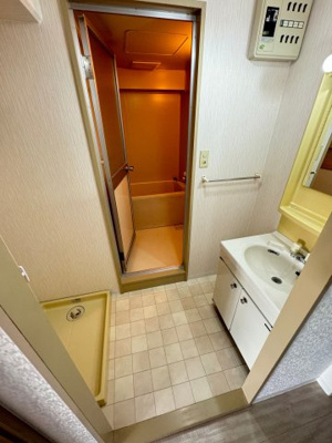 【洗面所】 | サンワード服部