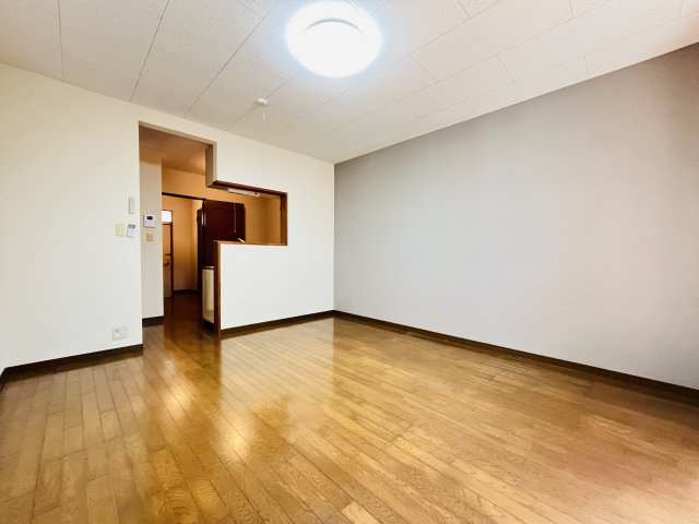 ミホ・コーポの洋室