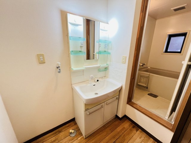 ミホ・コーポの独立洗面台