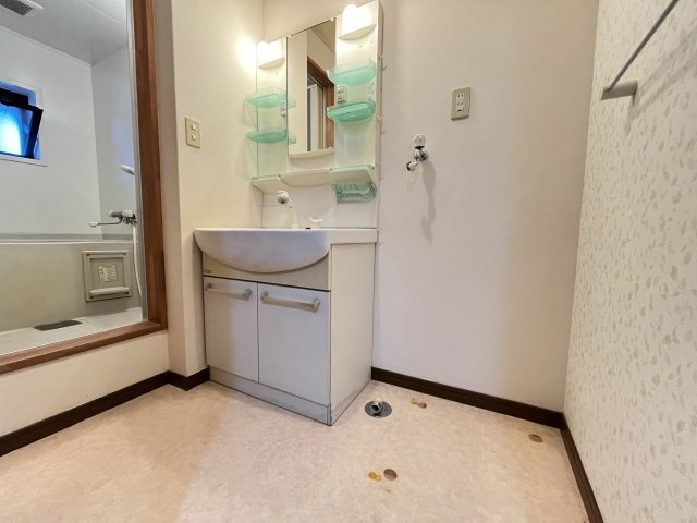 ミホ・コーポの洗面所|※反転タイプのお部屋の写真です。