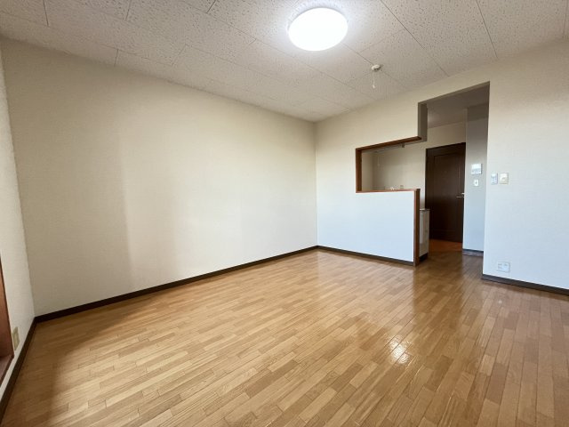 ミホ・コーポの洋室|※反転タイプの写真です。