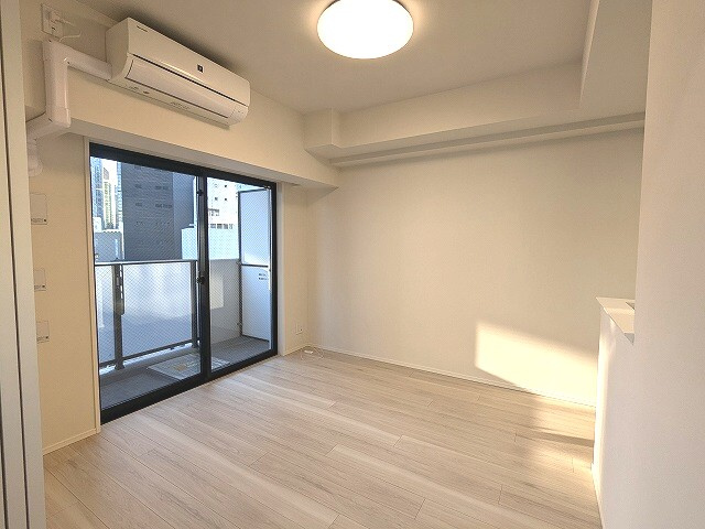 Urbanex千代田淡路町の設備|リビングに床暖房・エアコン・照明付