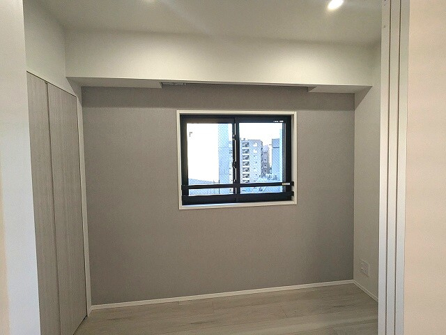 Urbanex千代田淡路町の設備|2.6帖洋室にウォークインクローゼット・ダウンライト付きです