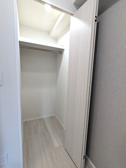 Urbanex千代田淡路町の設備|2.6帖洋室にウォークインクローゼット・ダウンライト付きです