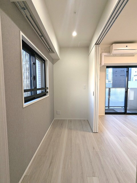 Urbanex千代田淡路町の設備|2.6帖洋室にウォークインクローゼット・ダウンライト付きです