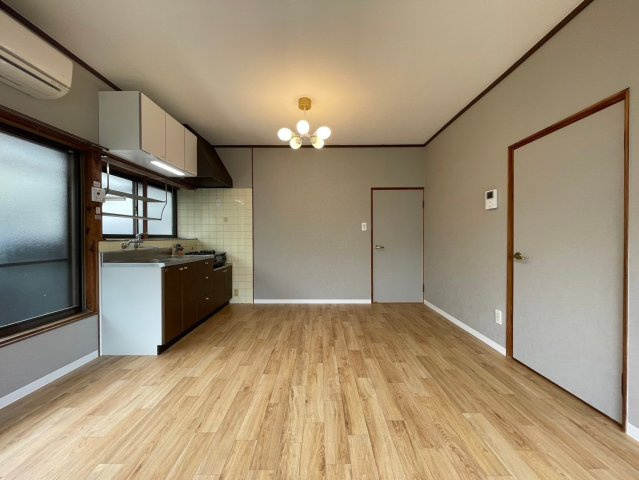 神田の一戸建ての居間・リビング