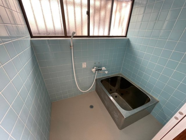 神田の一戸建ての浴室