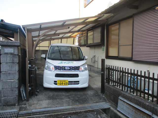 神田の一戸建ての駐車場