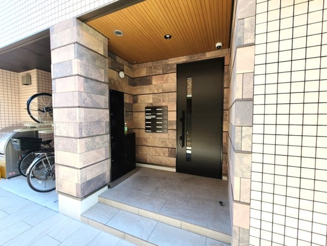 【エントランス】