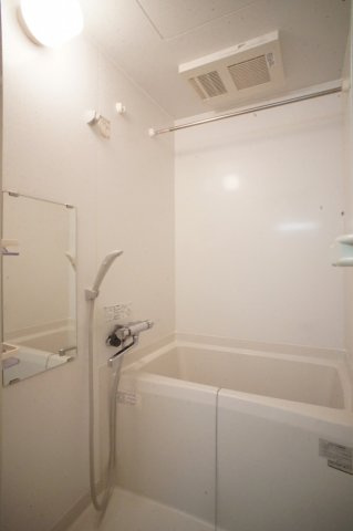 【浴室】 | ビエント | 暖房乾燥機能付き浴室です