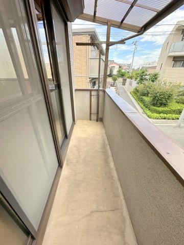IZ戸建てのバルコニー