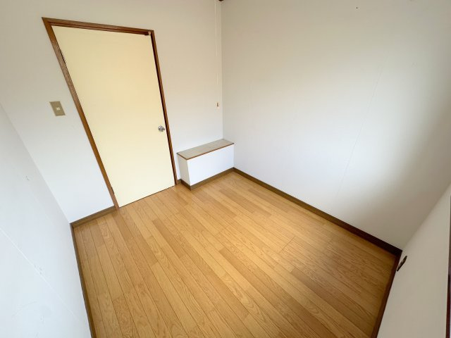 IZ戸建ての内装