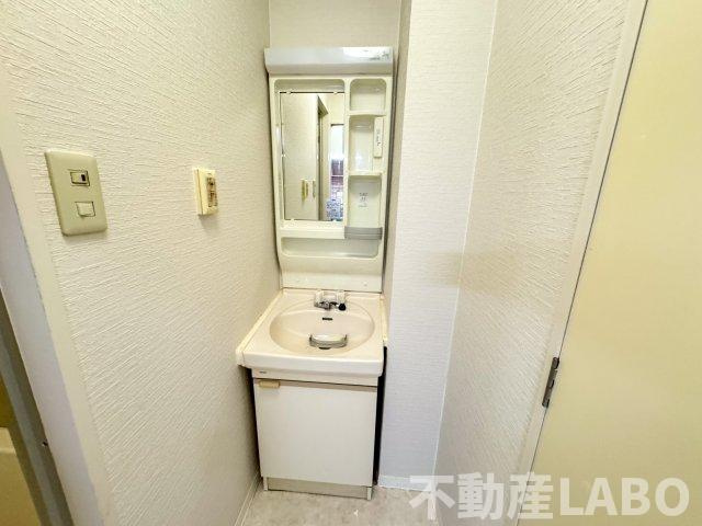 DO九条1の洗面所