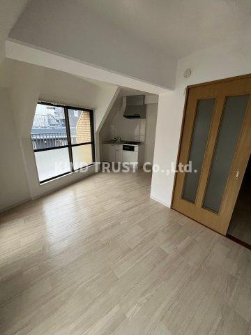 サンライズマンションの居間・リビング|ゆったりとしたリビングです