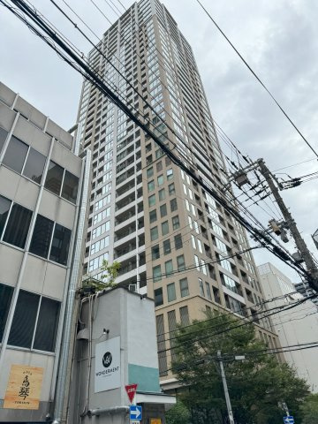 クラッシィタワー淀屋橋の外観