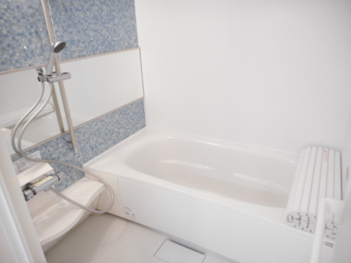 テラス市川高谷の浴室