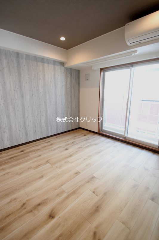 AQUA GRACE 横浜公園の洋室