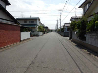 【前面道路含む現地写真】 | 歩いてマリーナまで行ける家