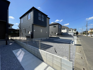 【前面道路含む現地写真】 | ≪2号棟≫
現地(2024年10月撮影)