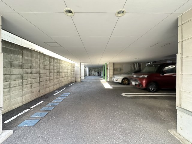 BuildLuxeの駐車場