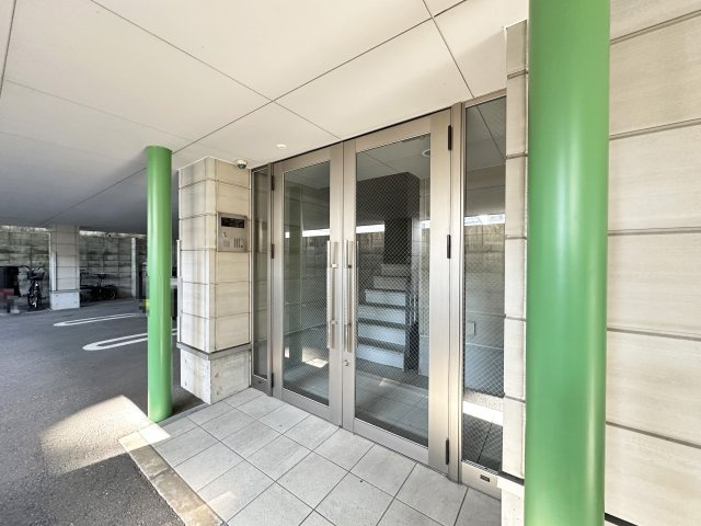 BuildLuxeのエントランス