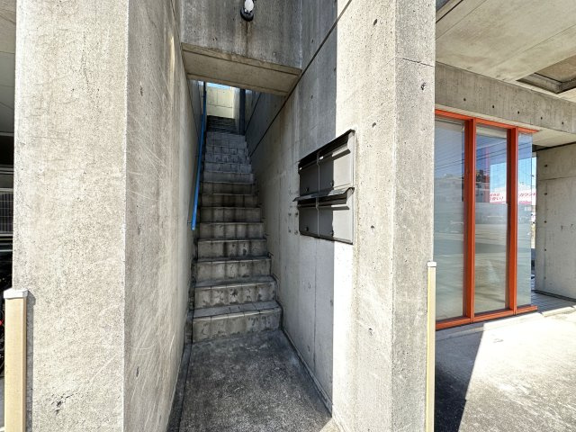 EXT-3のエントランス