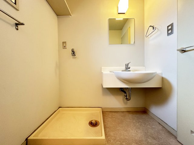 EXT-3の独立洗面台