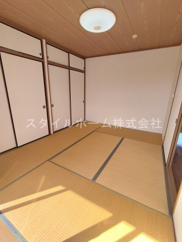 レガーロ寿里Bの和室