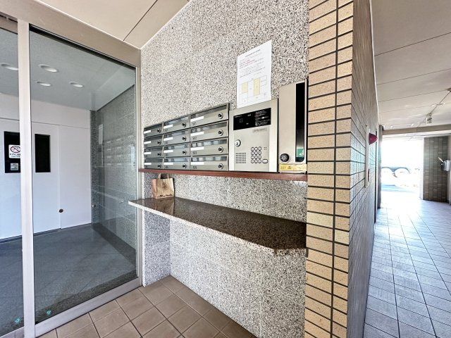 M・ルーウェ新本町のエントランス