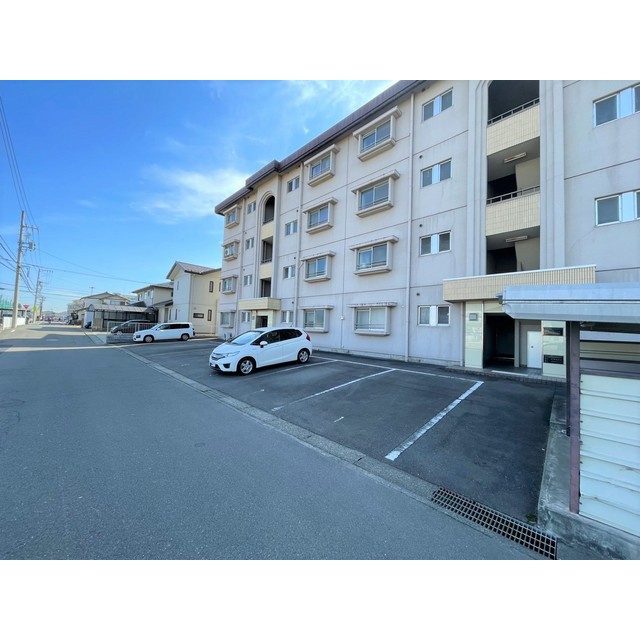 アサイ第２ビルの駐車場