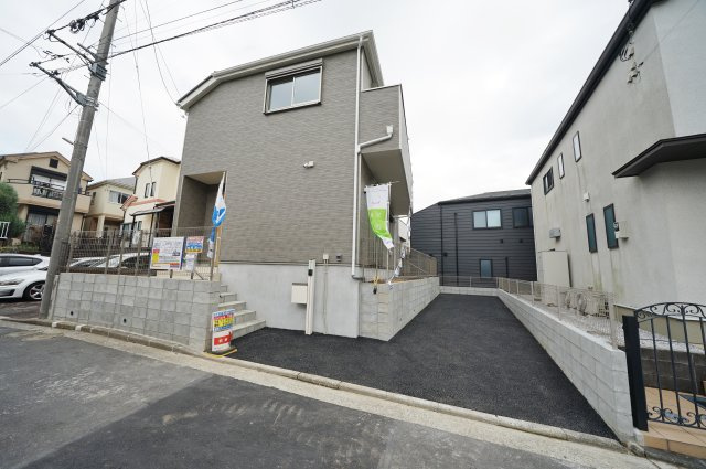 【横浜市保土ケ谷区法泉2丁目24-28新築戸建て】★仲介手数料無料★（初音ヶ丘小学校・橘中学校）の外観