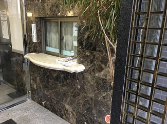【エントランス】