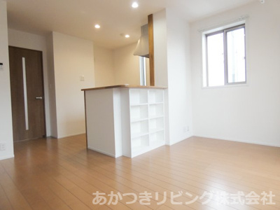 【居間・リビング】 | ユアメゾン小山I