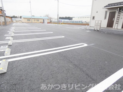 【駐車場】 | ユアメゾン小山I