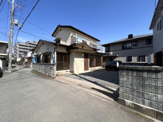 【外観】 | 甲府市国母1丁目 内外装フルリフォーム渡中古戸建 車4台 リフォーム前写真