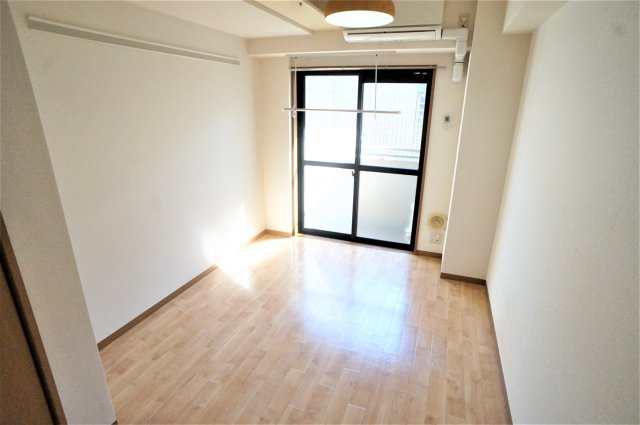 オアーゼ東船橋の寝室|シューズボックスです