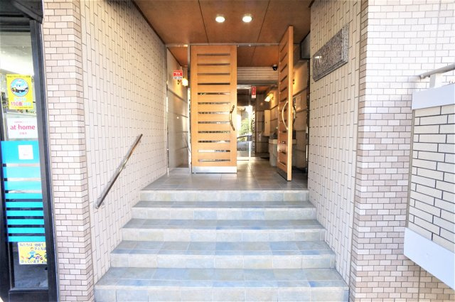 オアーゼ東船橋のエントランス