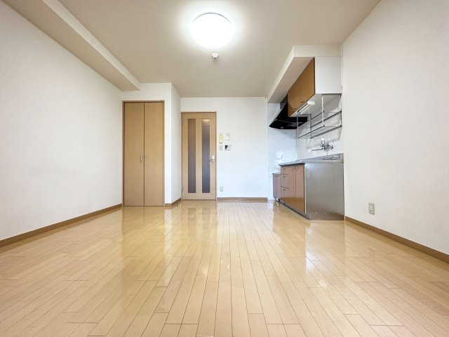 アスターハウス新本町の居間・リビング