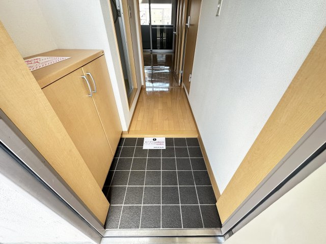 アスターハウス新本町の玄関