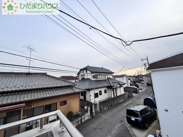 西区佐知川　第2　新築一戸建て　リーブルガーデン　01の前面道路含む現地写真