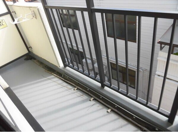 びいⅣ植田のバルコニー